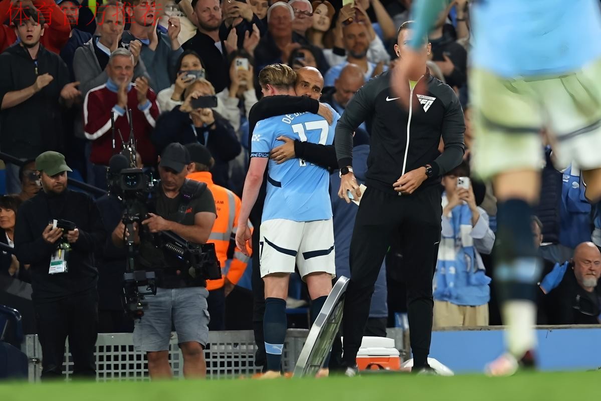 今夜不设防!英超7.3亿豪门三度领先4-4惨遭爆冷 10轮1败重返前6 今夜不设防!英超7.3亿豪门三度领先4-4惨遭爆冷 10轮1败重返前6